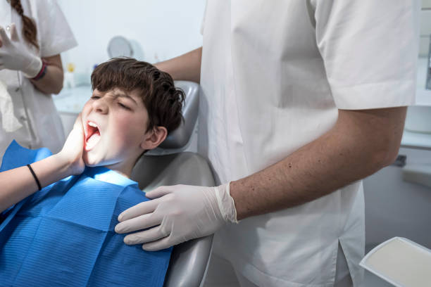 Best Weekend Emergency Dental Services in Canton, IL